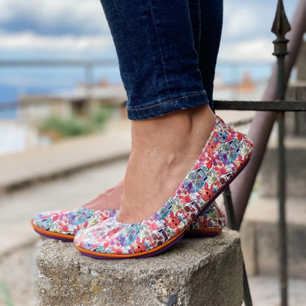 Sugar Skull Storehouse Ballet Flats Watercolor, Size 8 (like new, never worn)